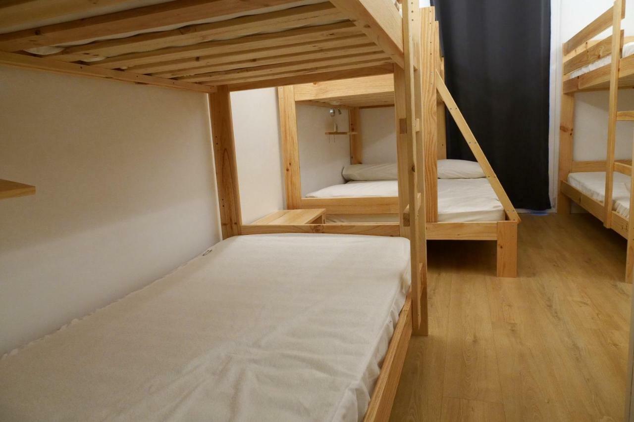 Guitar Hostel Bilbao Extérieur photo